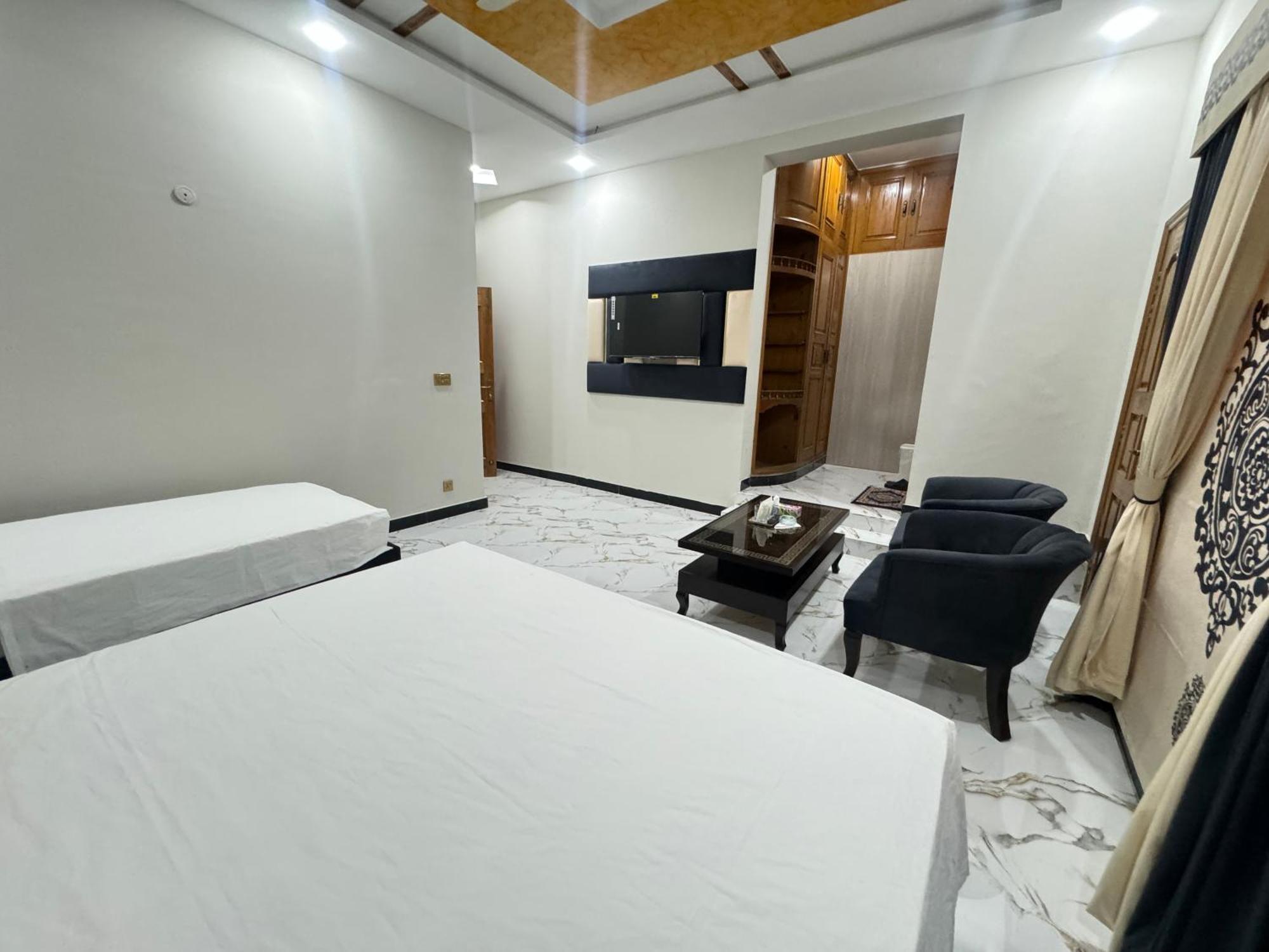 Royal Executive Inn Guest House Islamabad Esterno foto