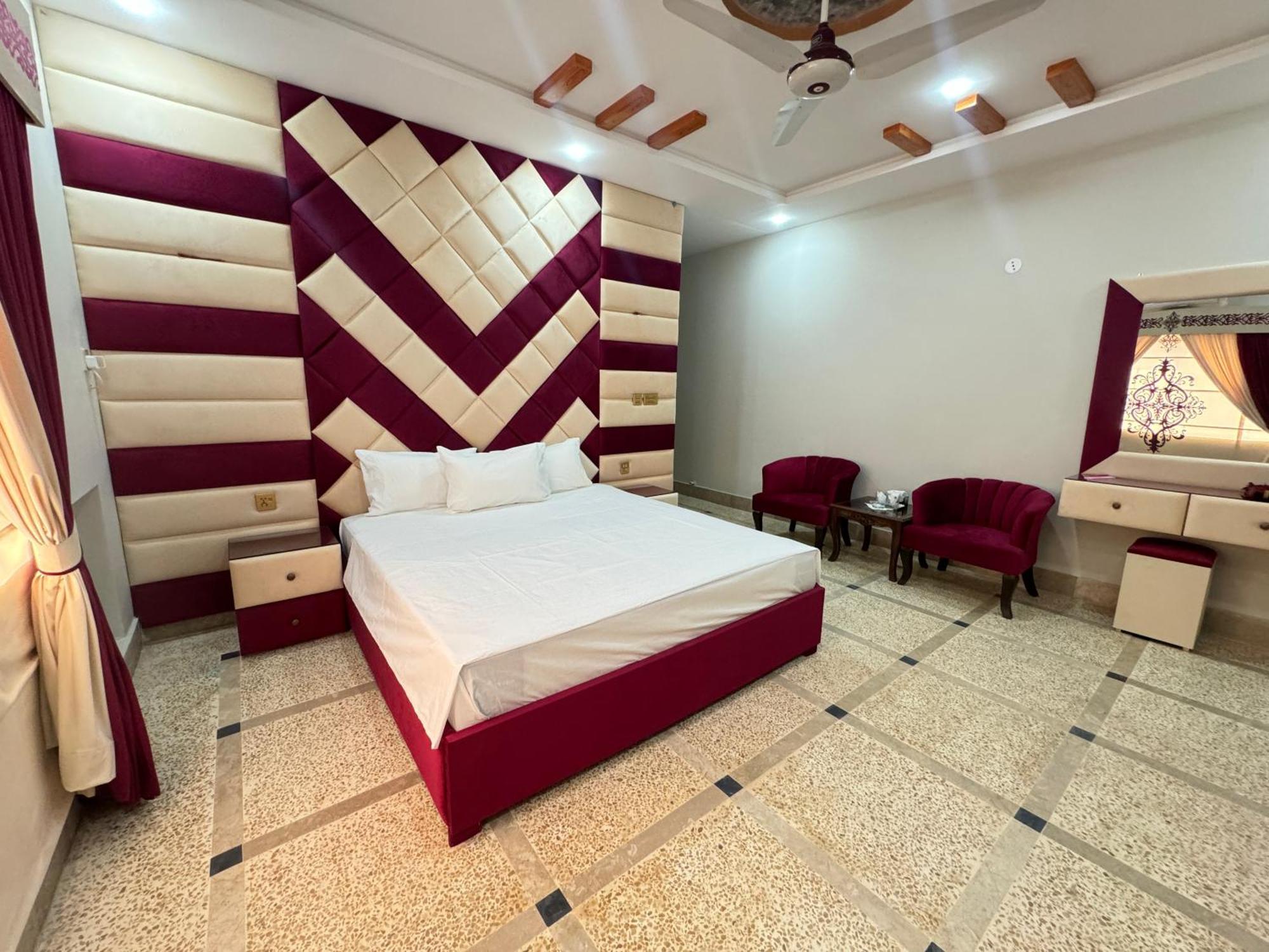 Royal Executive Inn Guest House Islamabad Esterno foto
