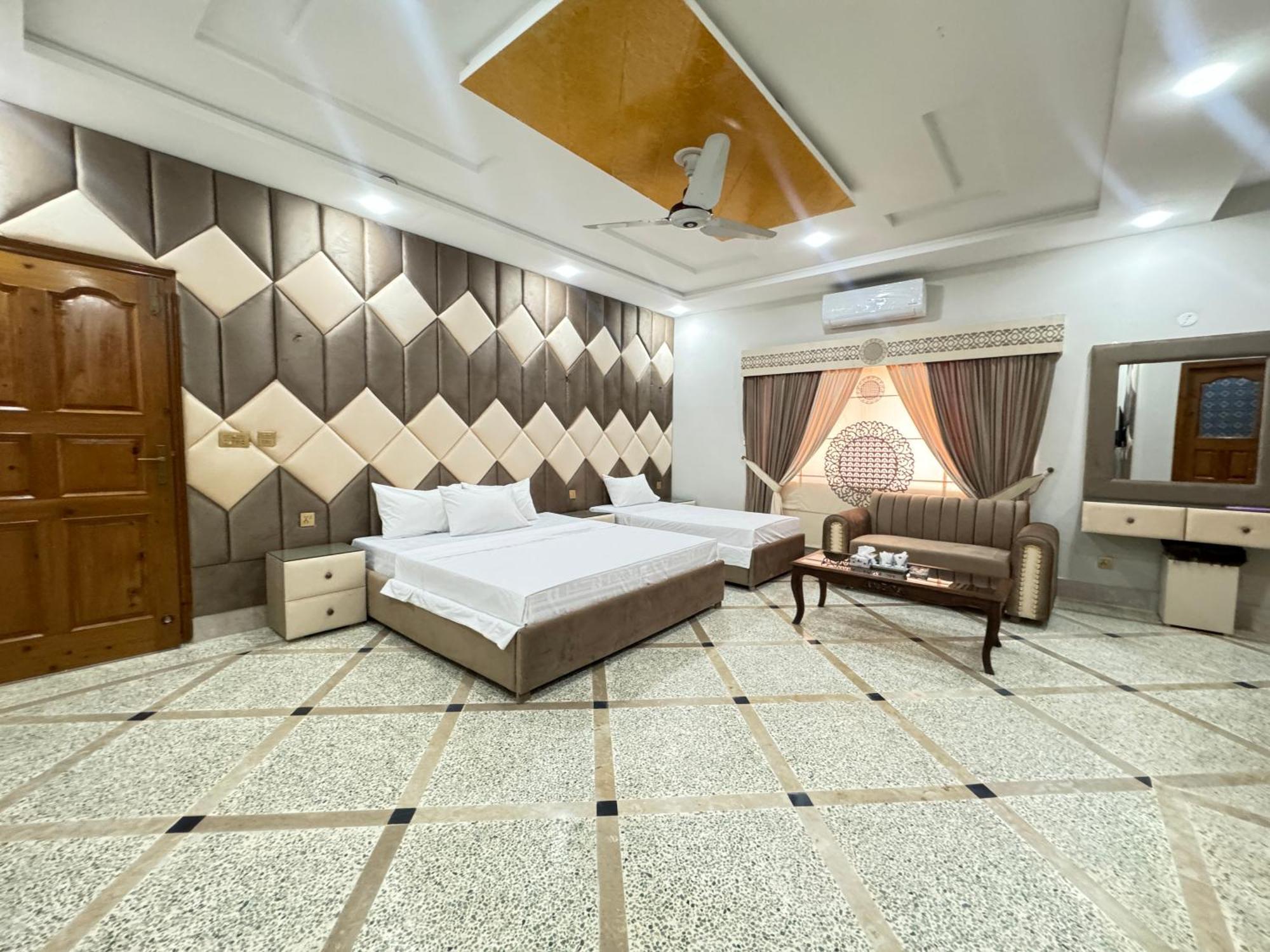 Royal Executive Inn Guest House Islamabad Esterno foto