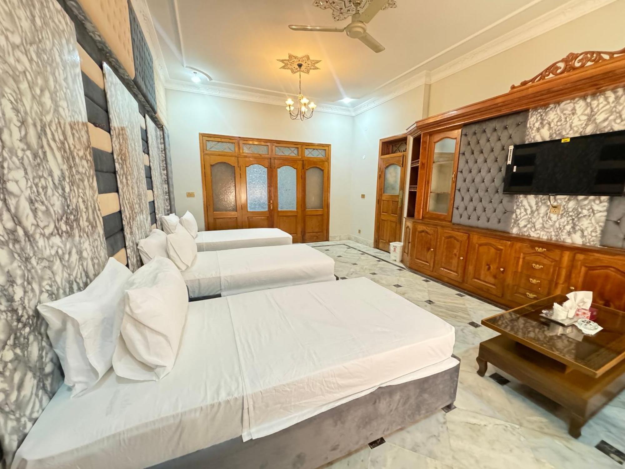 Royal Executive Inn Guest House Islamabad Esterno foto