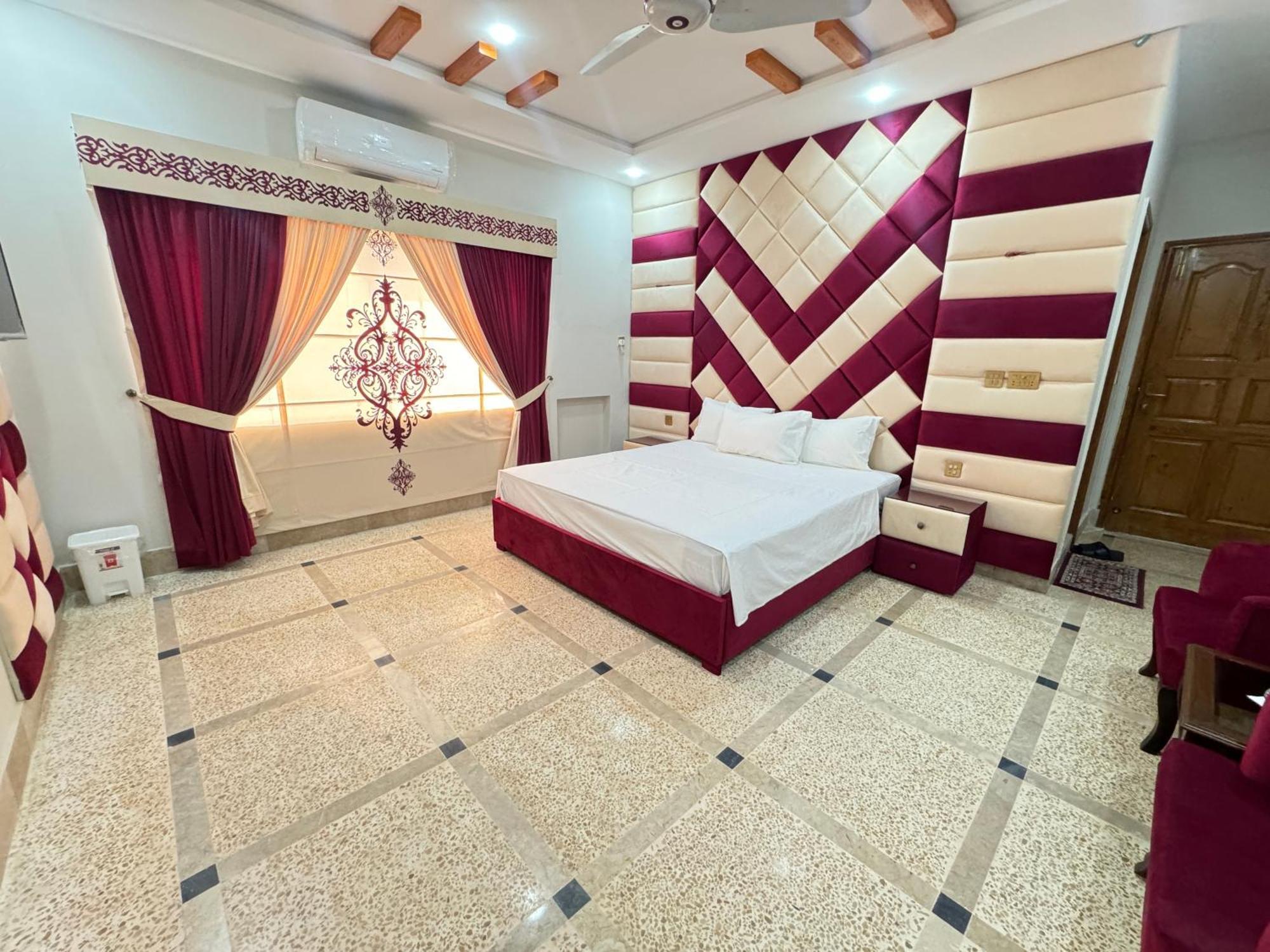 Royal Executive Inn Guest House Islamabad Esterno foto