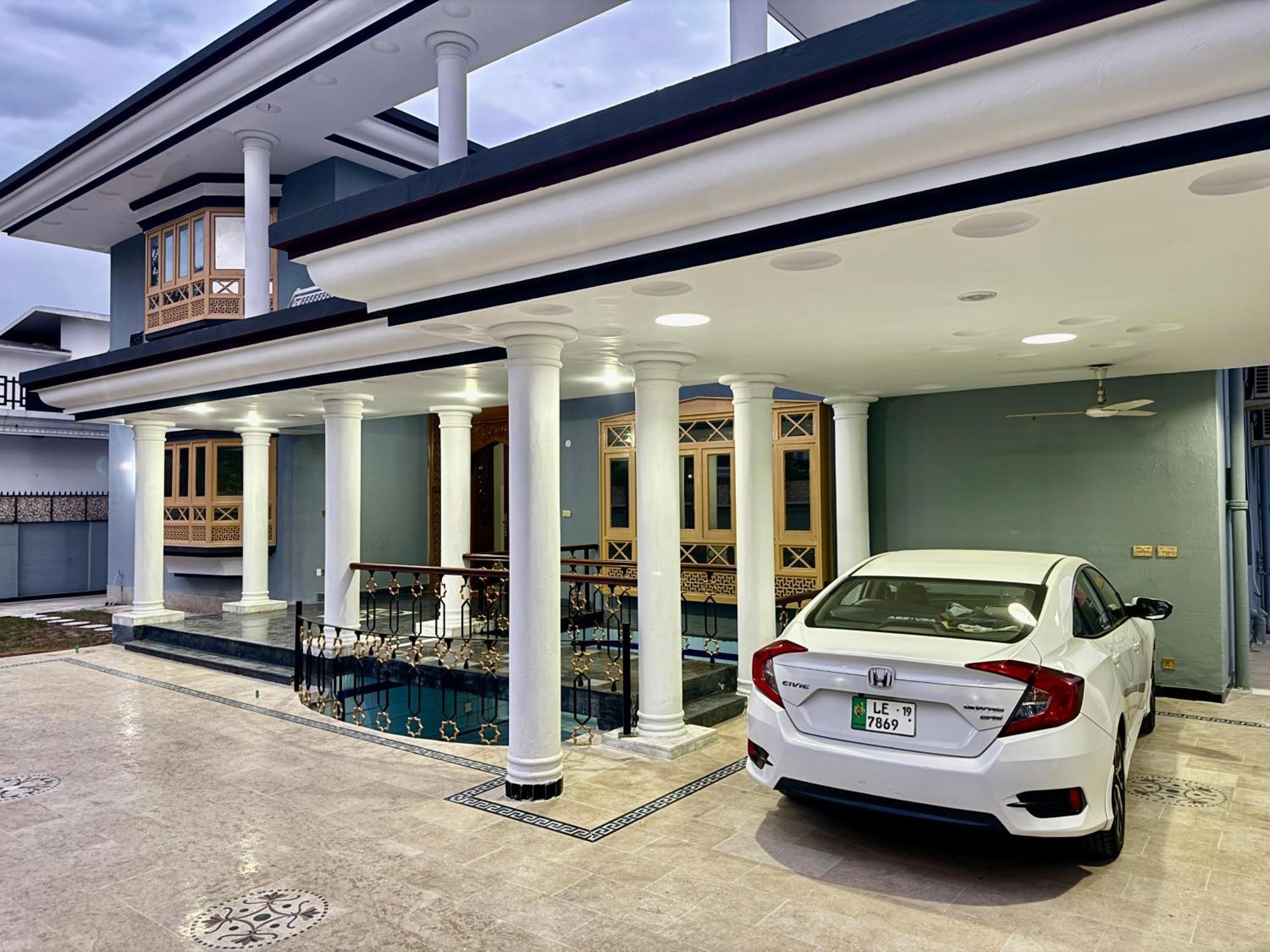 Royal Executive Inn Guest House Islamabad Esterno foto